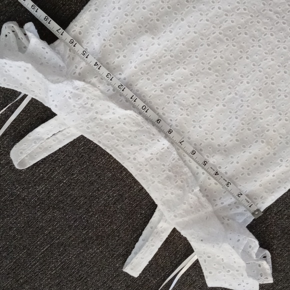 🤍Cremieux🤍 - White Eyelet Cold Shoulder Jane Top - Picture 11 of 12